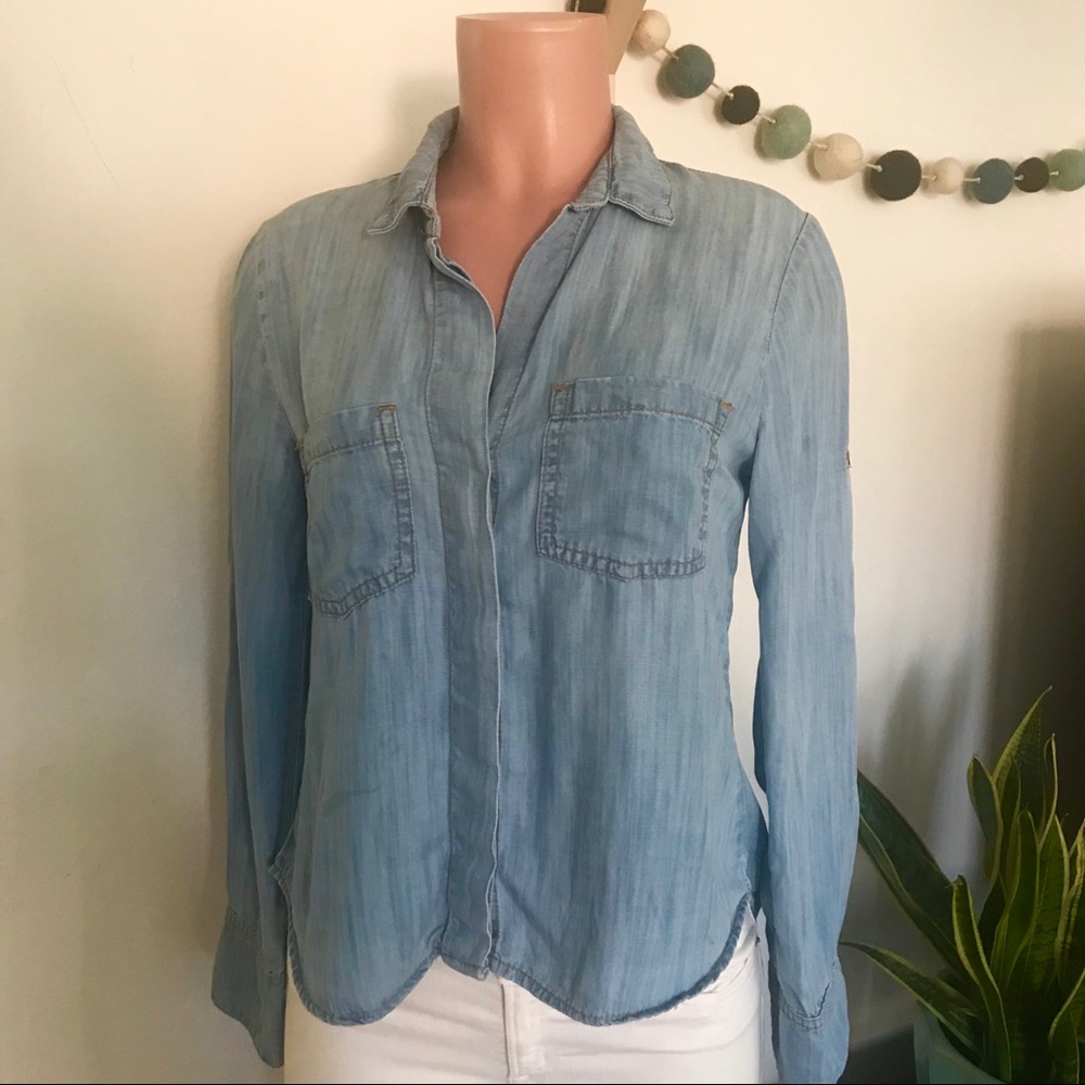 Anthropologie/Cloth & Stone Soft Denim blouse